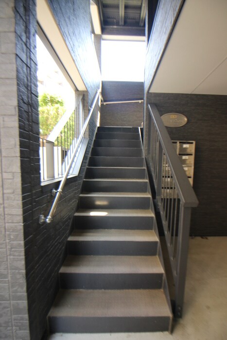 ア－リ－スロ－プの物件外観写真