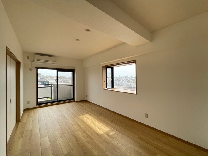 ヴィア－レＡ・Ｕの物件内観写真