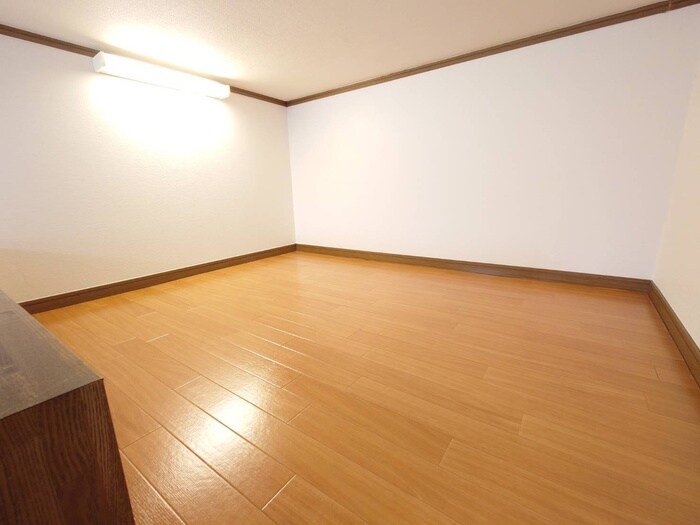 ヴァルーンレイム21の物件内観写真