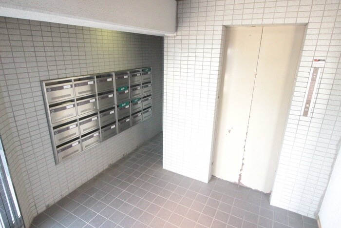 クレセント多賀城の物件外観写真