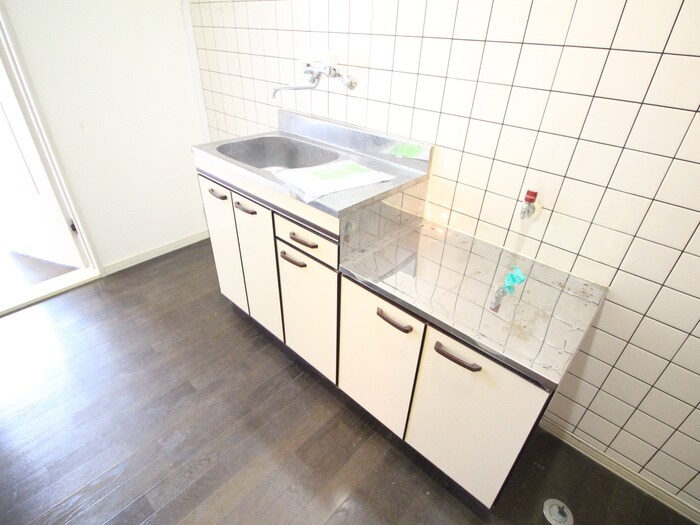 ﾎﾜｲﾄｷｬｯｽﾙ宮千代ビレジＢ棟の物件内観写真