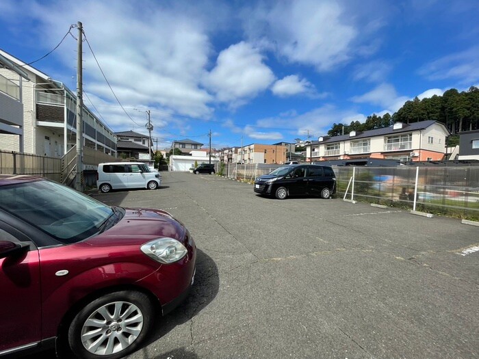 ワカユーヒルズの物件外観写真