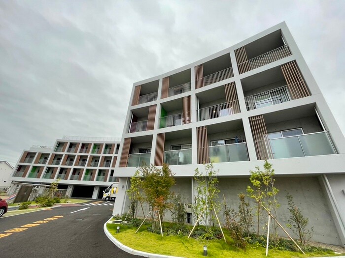 シャインコート苦竹の物件外観写真