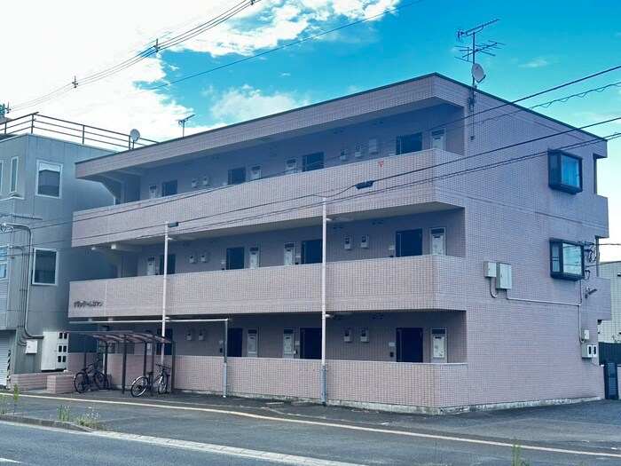 グランデ－ル　コマツの物件外観写真