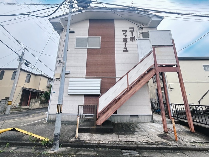 コーポファミーユの物件外観写真
