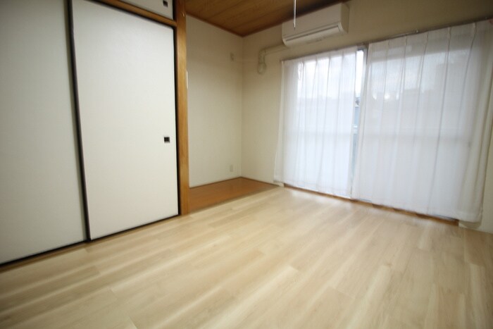 レジデンス花京院の物件内観写真