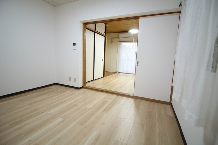 レジデンス花京院の物件内観写真