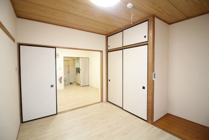 レジデンス花京院の物件内観写真