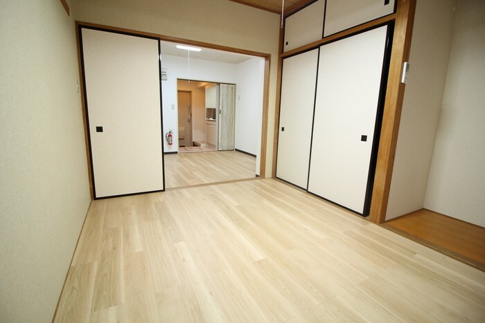 レジデンス花京院の物件内観写真