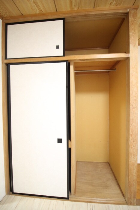 レジデンス花京院の物件内観写真