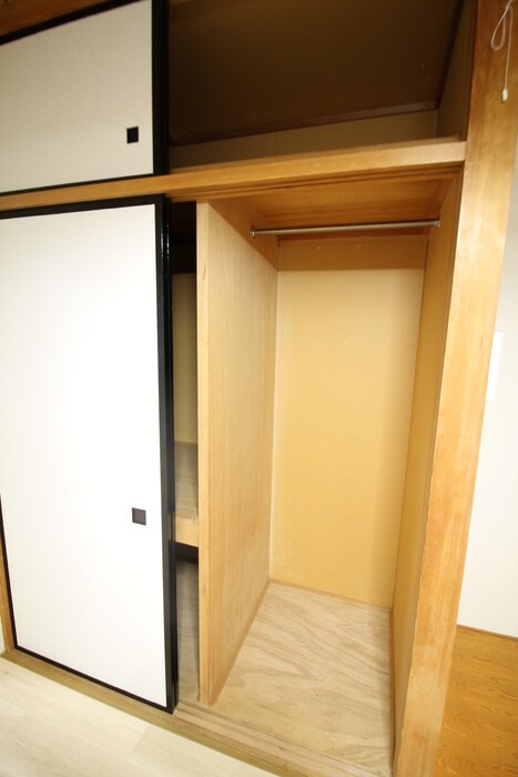 レジデンス花京院の物件内観写真