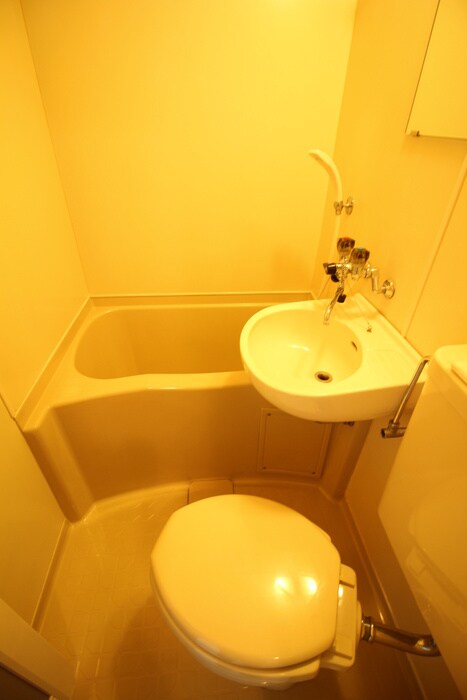 レジデンス花京院の物件内観写真