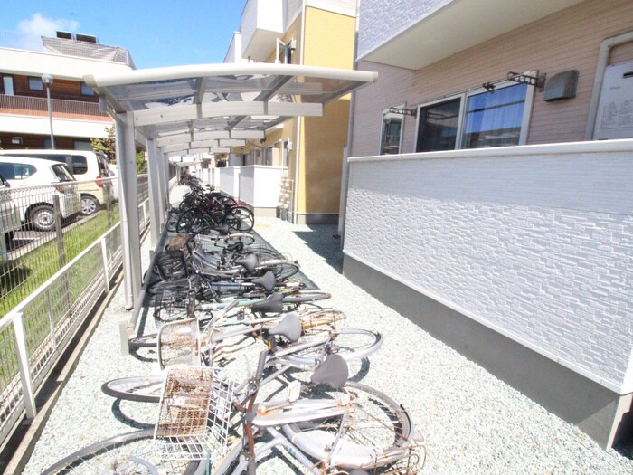 メリディアンなないろの里参番館の物件外観写真