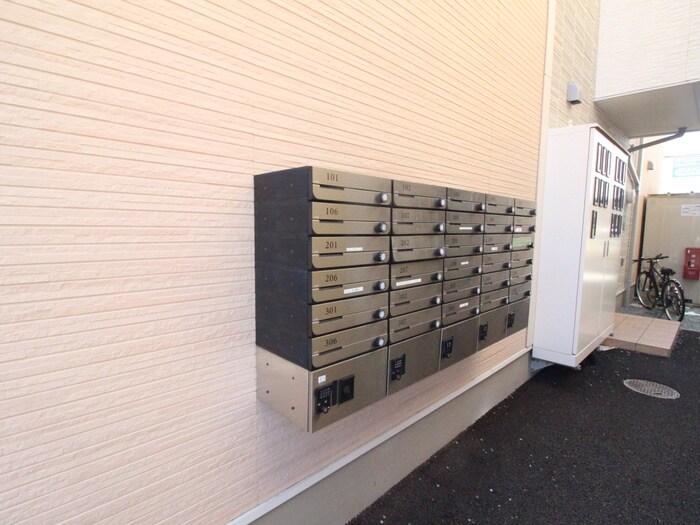 メリディアンなないろの里参番館の物件外観写真