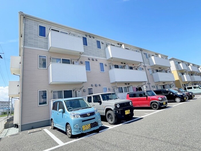 メリディアンなないろの里参番館の物件外観写真