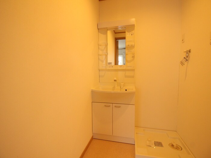 メリディアンなないろの里参番館の物件内観写真