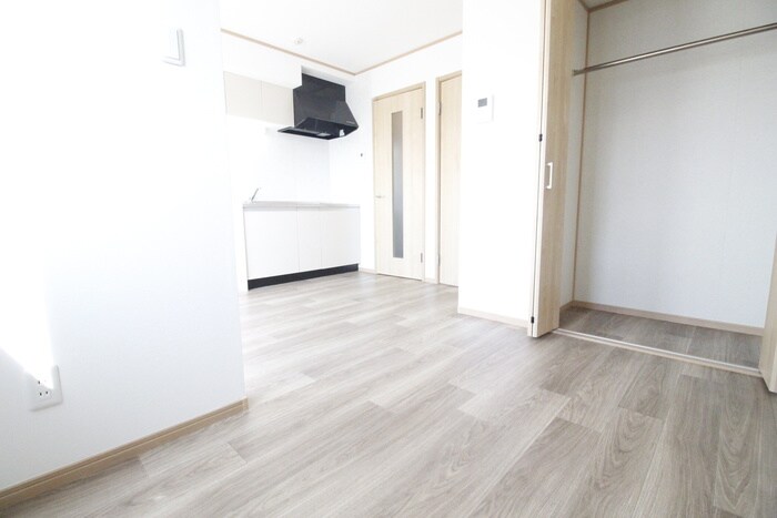 メリディアンなないろの里参番館の物件内観写真