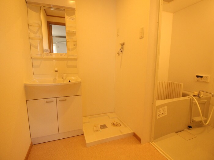 メリディアンなないろの里参番館の物件内観写真