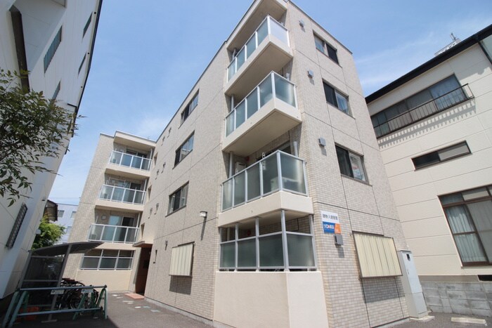 Ｅ－ＪＡＭ長町の物件外観写真