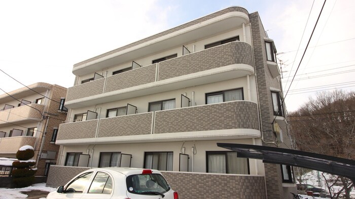 Ｃｏｌｌｅｇｅ　Ｐａｒｋ１２の物件外観写真