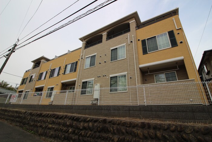 グラシエルの物件外観写真