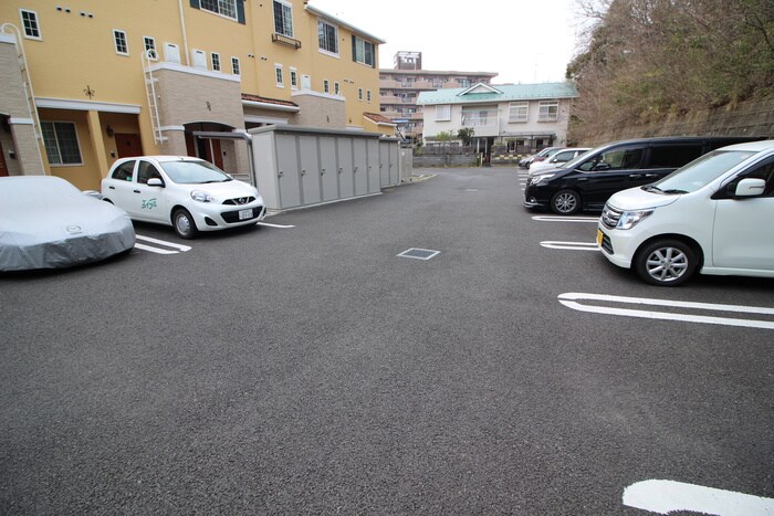 グラシエルの物件外観写真