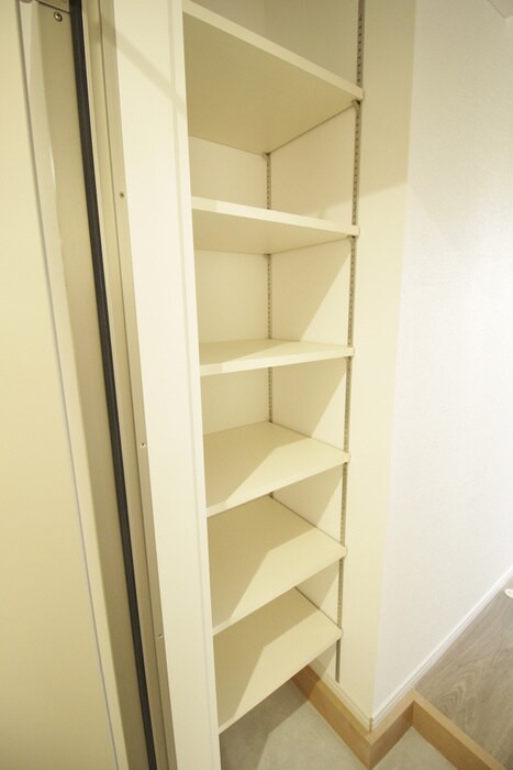 メリディアンなないろの里壱番館の物件内観写真