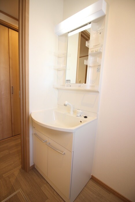 メリディアン南中山の物件内観写真