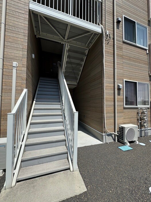 メリディアン南中山の物件外観写真