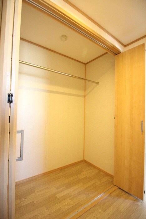 メリディアン南中山の物件内観写真