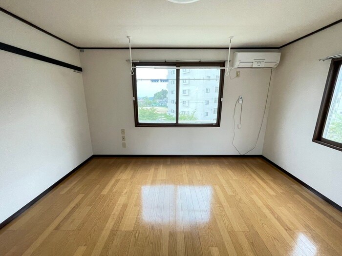 エミールハイツの物件内観写真