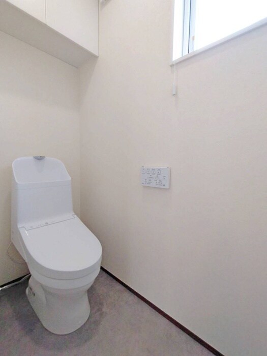 Ｇａｒａｇｅ　Ｌｕｓｓｏ　Ｂの物件内観写真