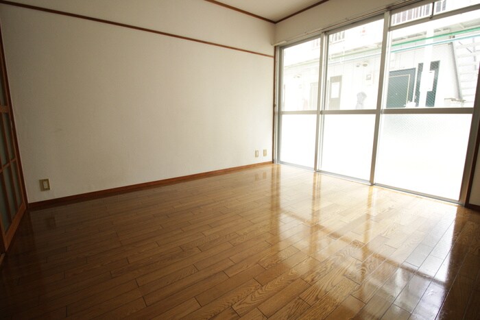 八幡レジデンスの物件内観写真