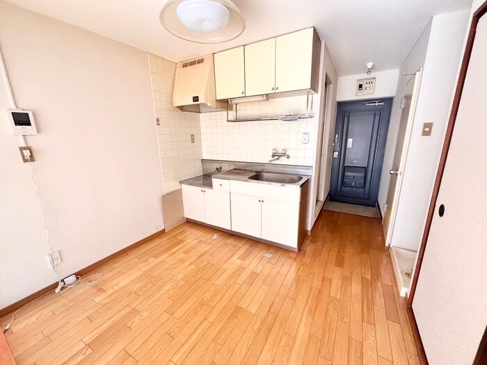 八幡レジデンスの物件内観写真