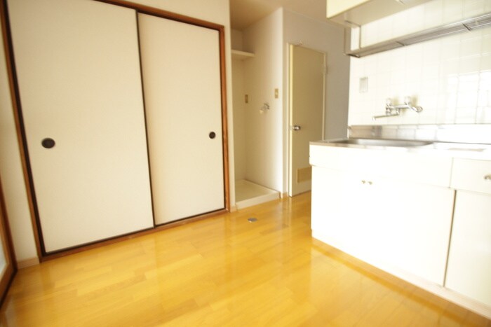 八幡レジデンスの物件内観写真