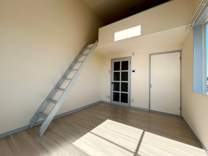 ロフティ富沢Ⅰの物件内観写真