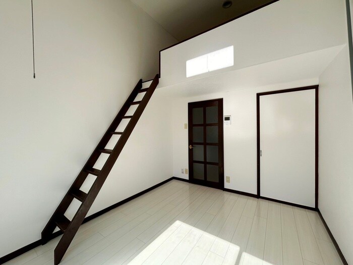 ロフティ富沢Ⅰの物件内観写真