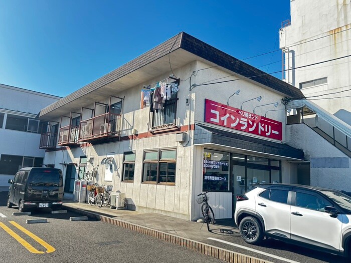 ヨシレジデンスの物件外観写真