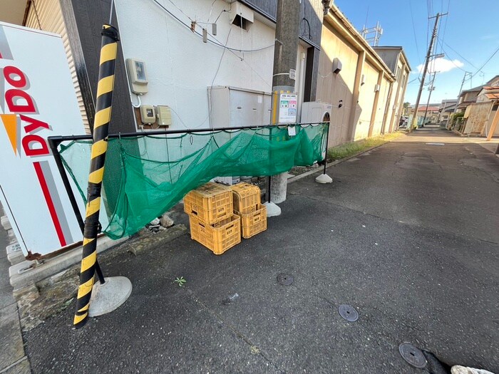 ヨシレジデンスの物件外観写真