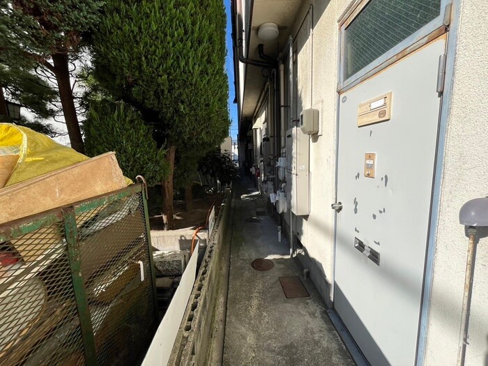 ヨシレジデンスの物件外観写真