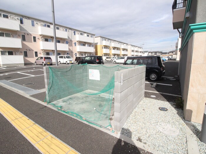 メリディアンなないろの里四番館の物件外観写真