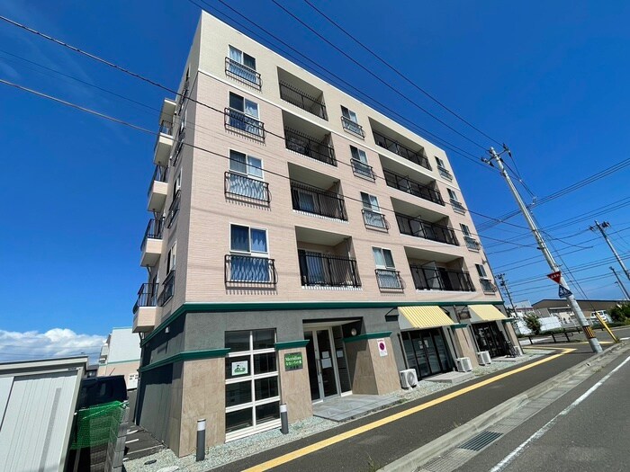 メリディアンなないろの里四番館の物件外観写真