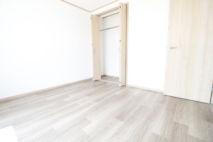 メリディアンなないろの里四番館の物件内観写真