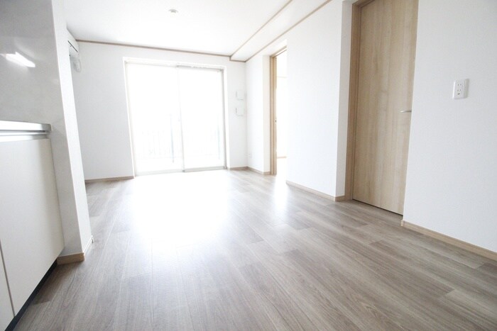 メリディアンなないろの里四番館の物件内観写真