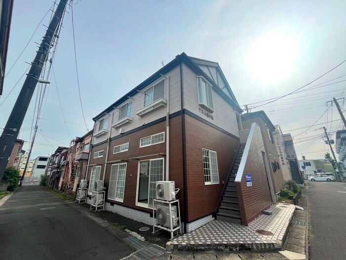 アルム宮千代の物件外観写真