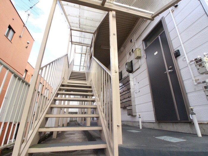 リ－ベンスホワイトの物件外観写真