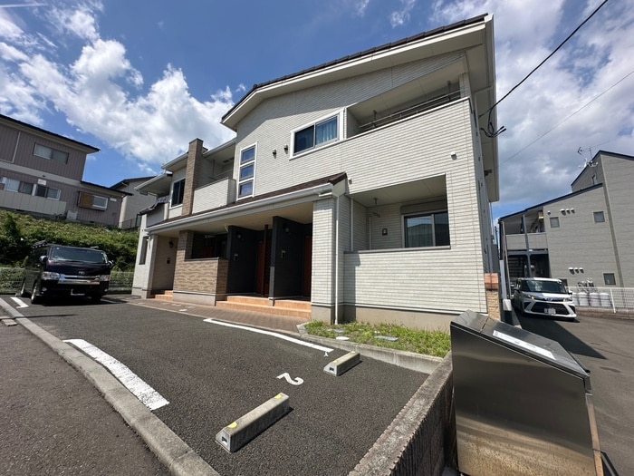 セレノカーサの物件外観写真