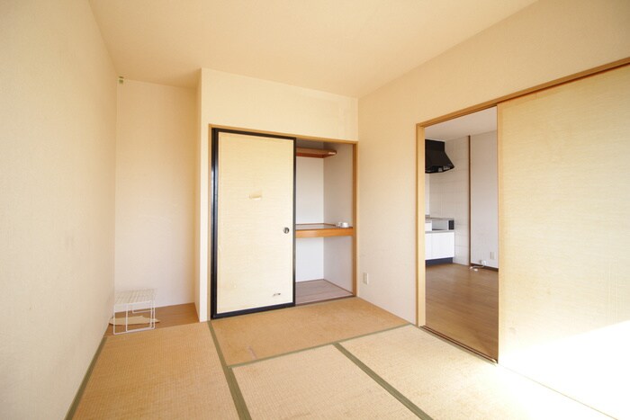 クリスタルテラスの物件内観写真