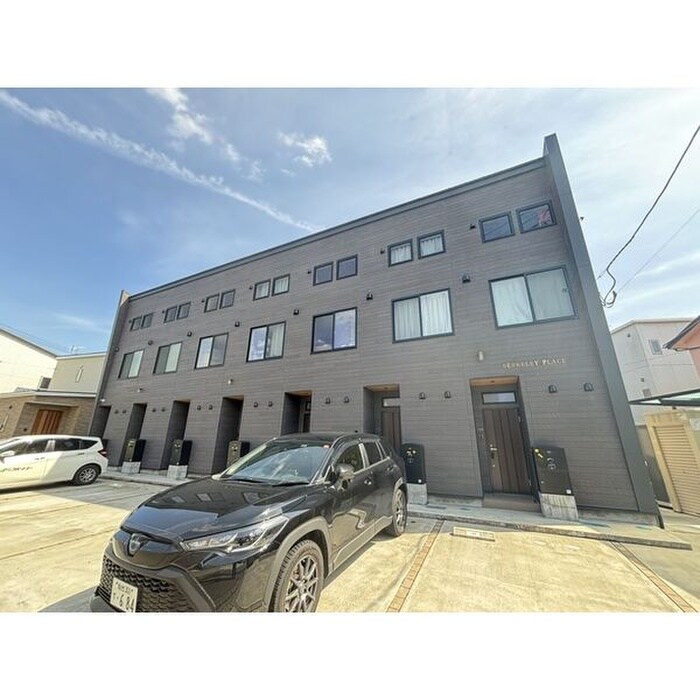 バークレープレイスの物件外観写真