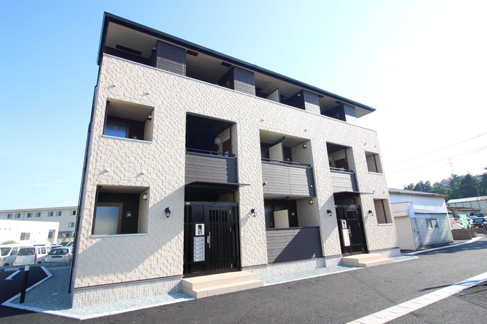 シャルール・エイトの物件外観写真